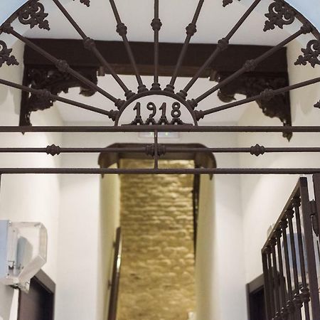 Las Columnas De Julia Siviglia Esterno foto